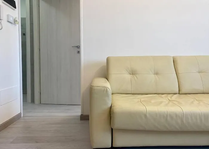 Apartment In Milan - Bicocca Near University
